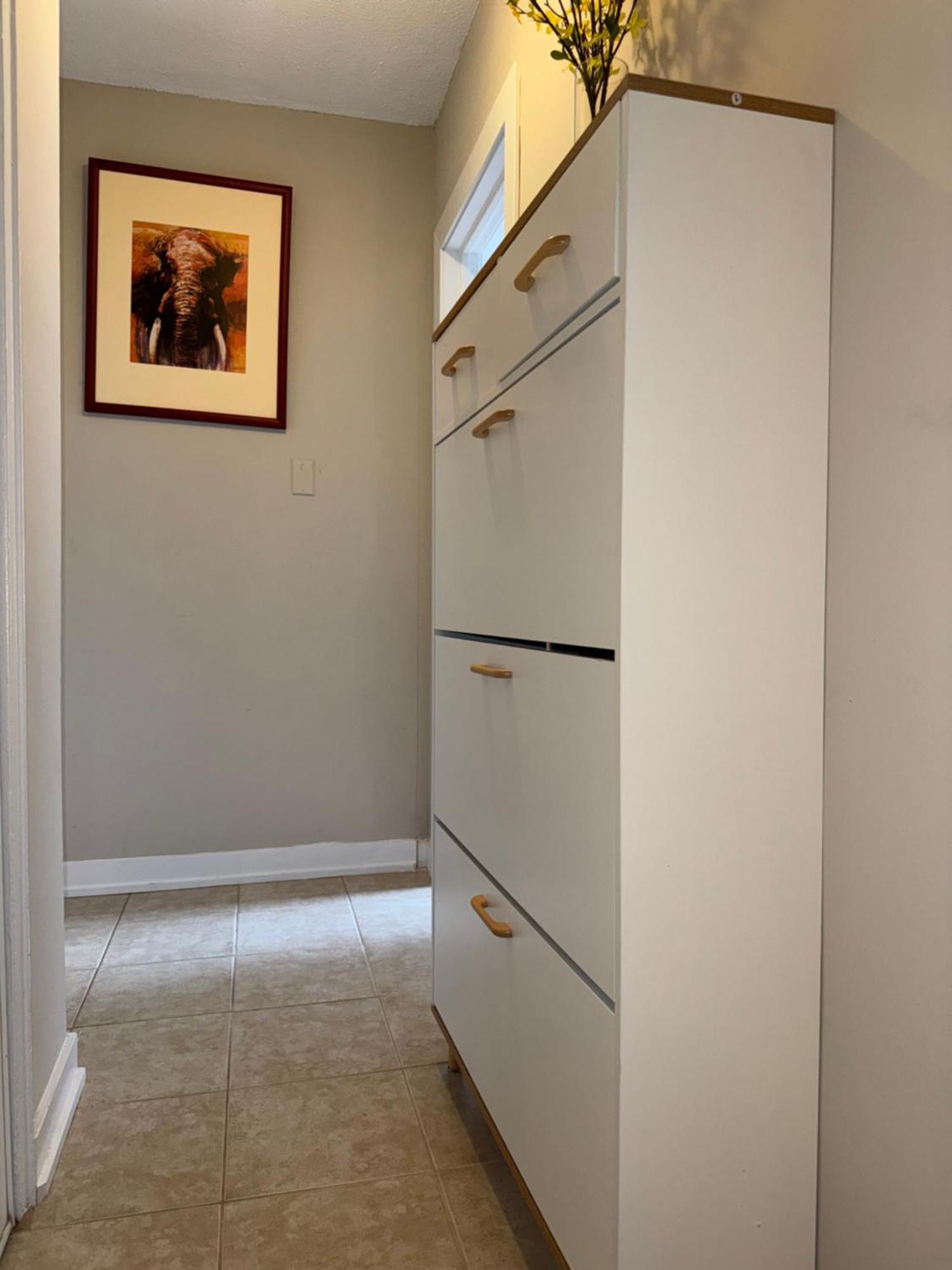 Homestay Cozy Private In Downtown Toronto, 15 Mins To Cn Tower, Steps To Subway Toronto