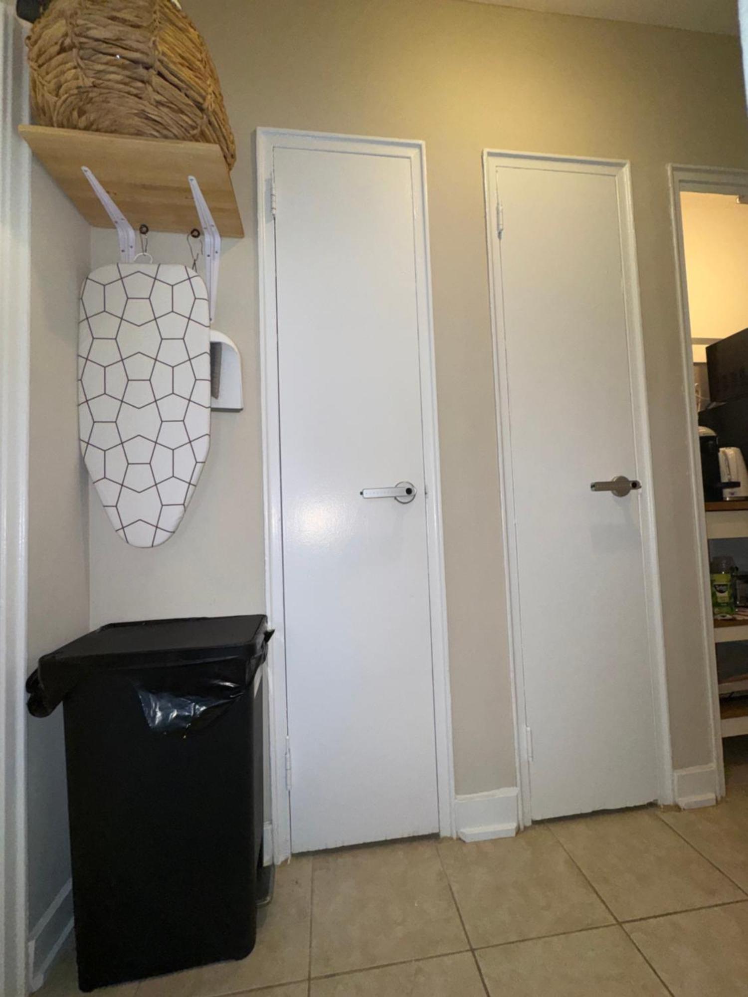 Cozy Private In Downtown Toronto, 15 Mins To Cn Tower, Steps To Subway Homestay Toronto